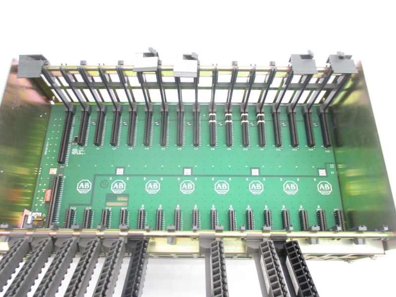 ALLEN BRADLEY 1771-A4B 5.25VDC 16A UNMP