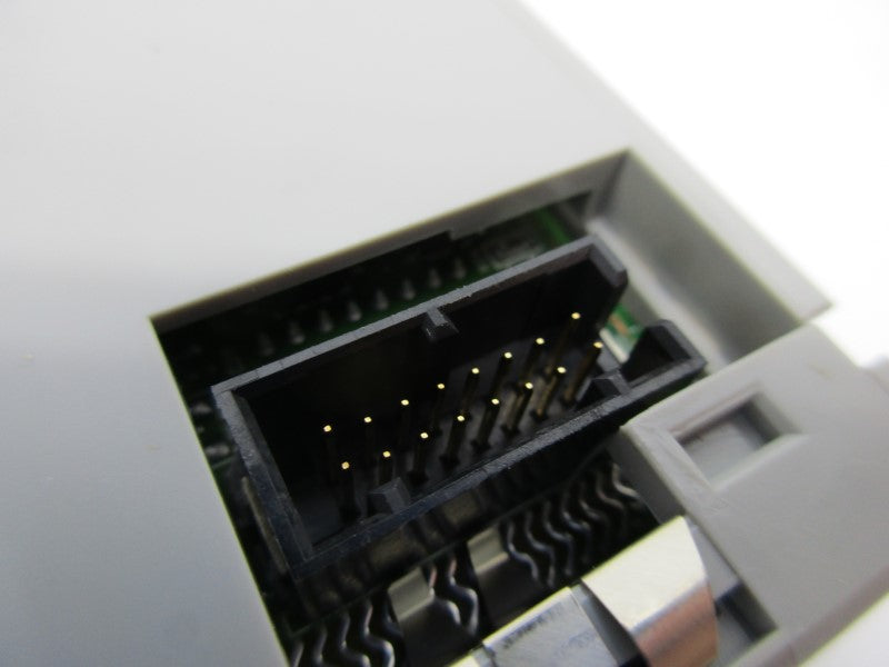 ALLEN BRADLEY 1769-OB32 SER. A F/W 3.1 20.4-26.4VDC NSNP