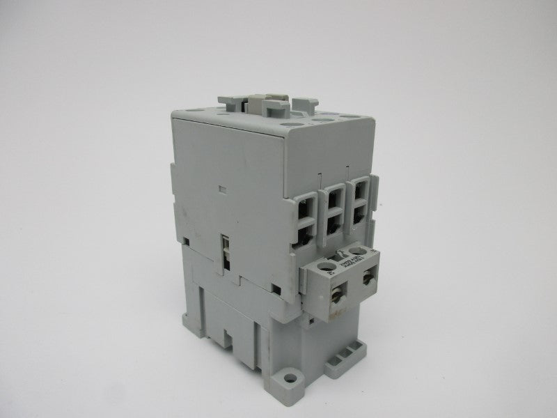 ALLEN BRADLEY 100-C30D00 SER. C 110/120V NSNP