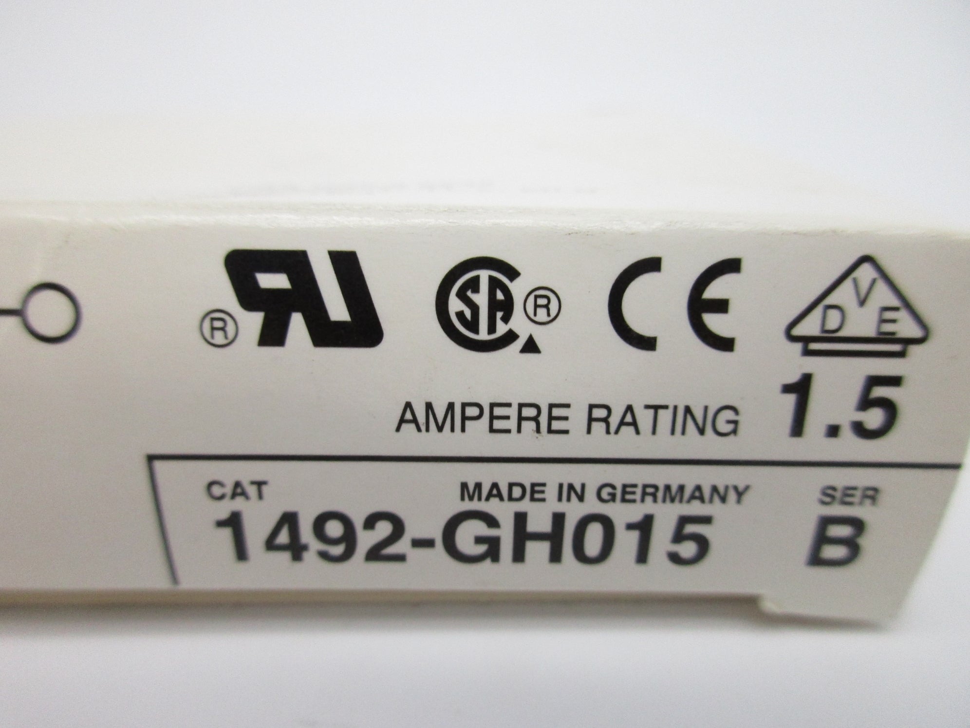 ALLEN BRADLEY 1492-GH015 SER. B 250VAC 1.5A (WH) NSMP