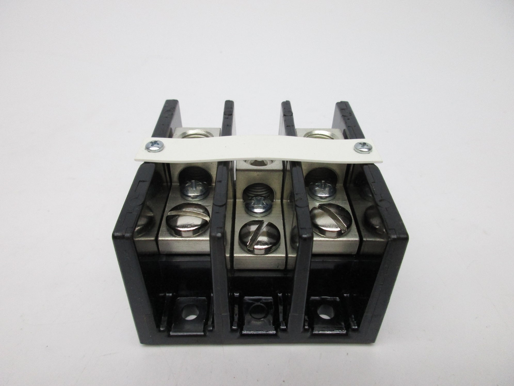 ALLEN BRADLEY 1492-50XF SER. B 600V 135A (WH) NSMP