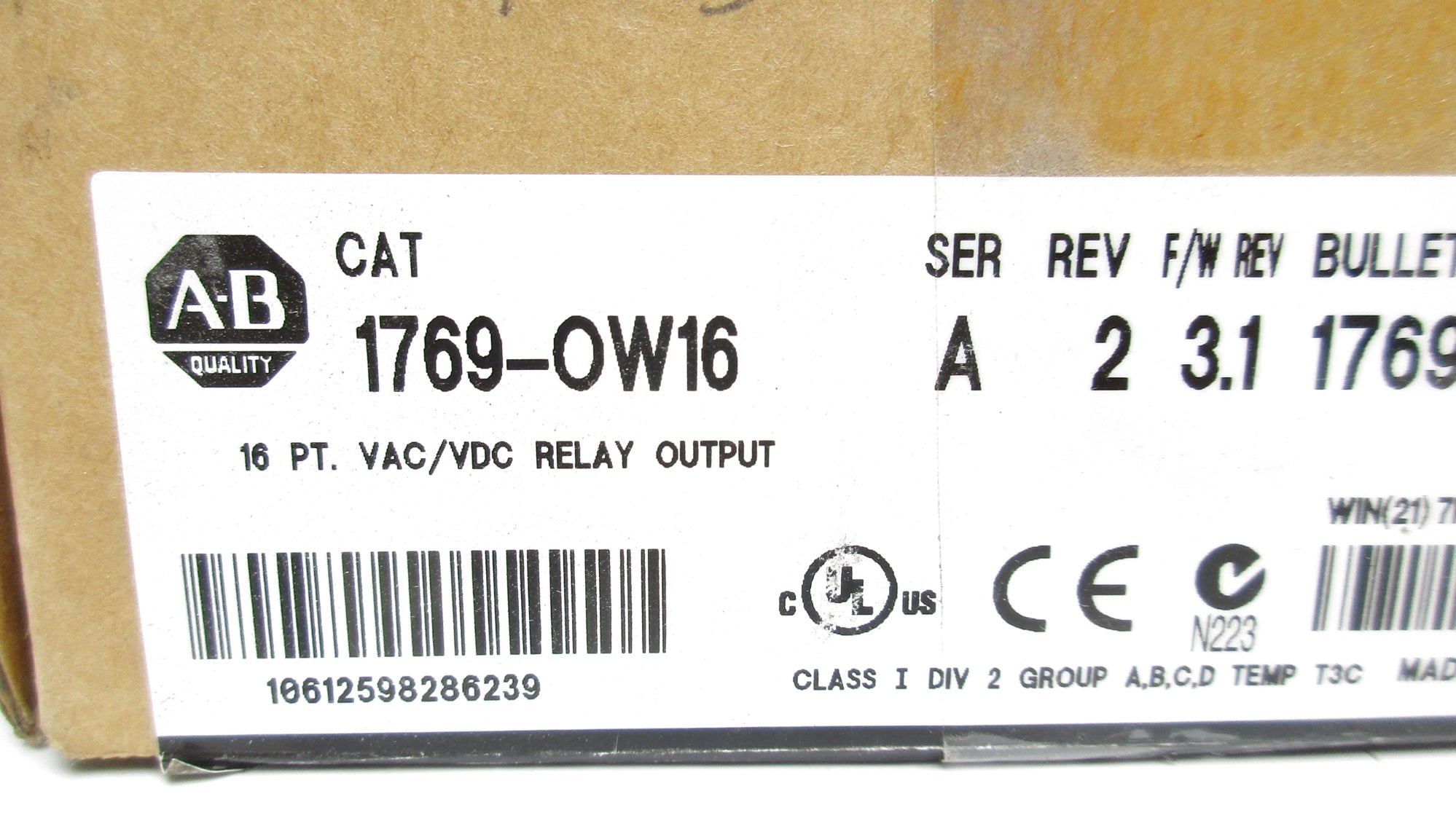 ALLEN BRADLEY 1769-OW16 SER. A F/W 3.1 5-265VAC REV. 2 NSMP