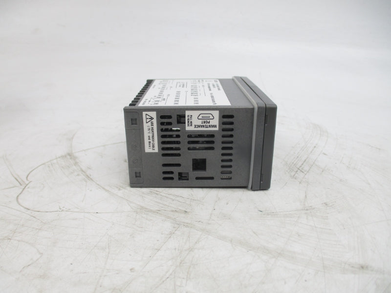 YOKOGAWA UM33A-000-11 100-240V NSMP