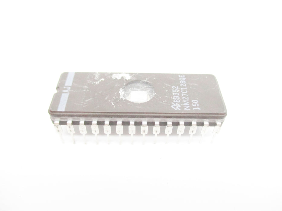AJ B9352 NM27C128QE150 NSNP