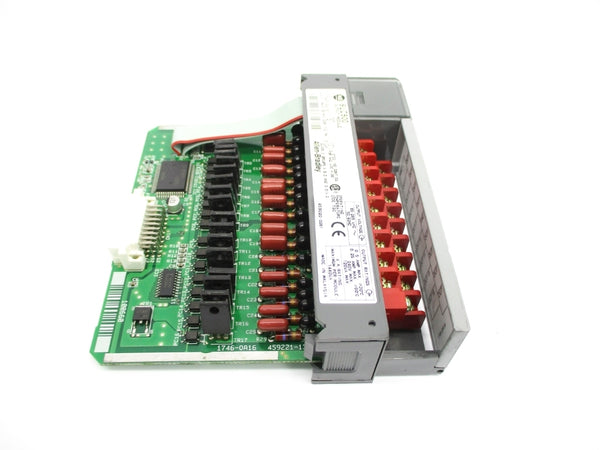 ALLEN BRADLEY 1746-OA16 SER. D 85-265VAC NSNP