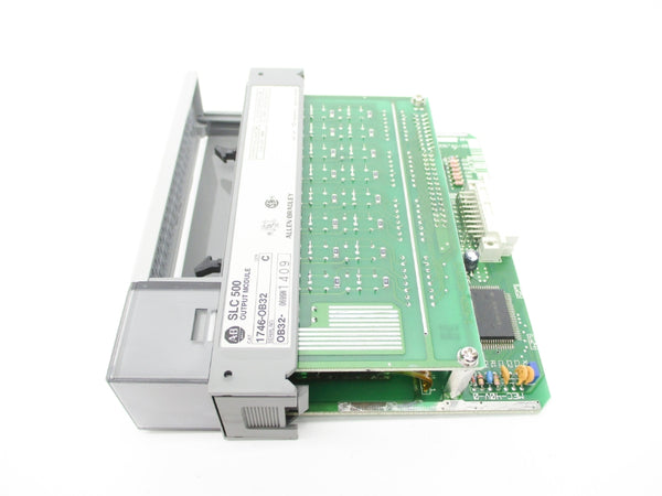 ALLEN BRADLEY 1746-OB32 SER. C 5-50VDC NSMP