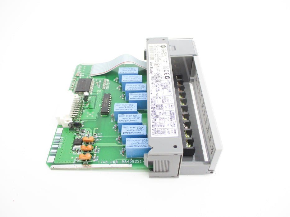 ALLEN BRADLEY 1746-OW8 SER. A 10-250VAC NSNP