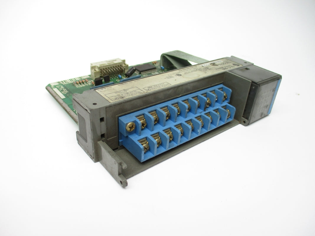 ALLEN BRADLEY 1746-OG16 SER. C 2.0-5.5VDC (NO DOOR) UNMP