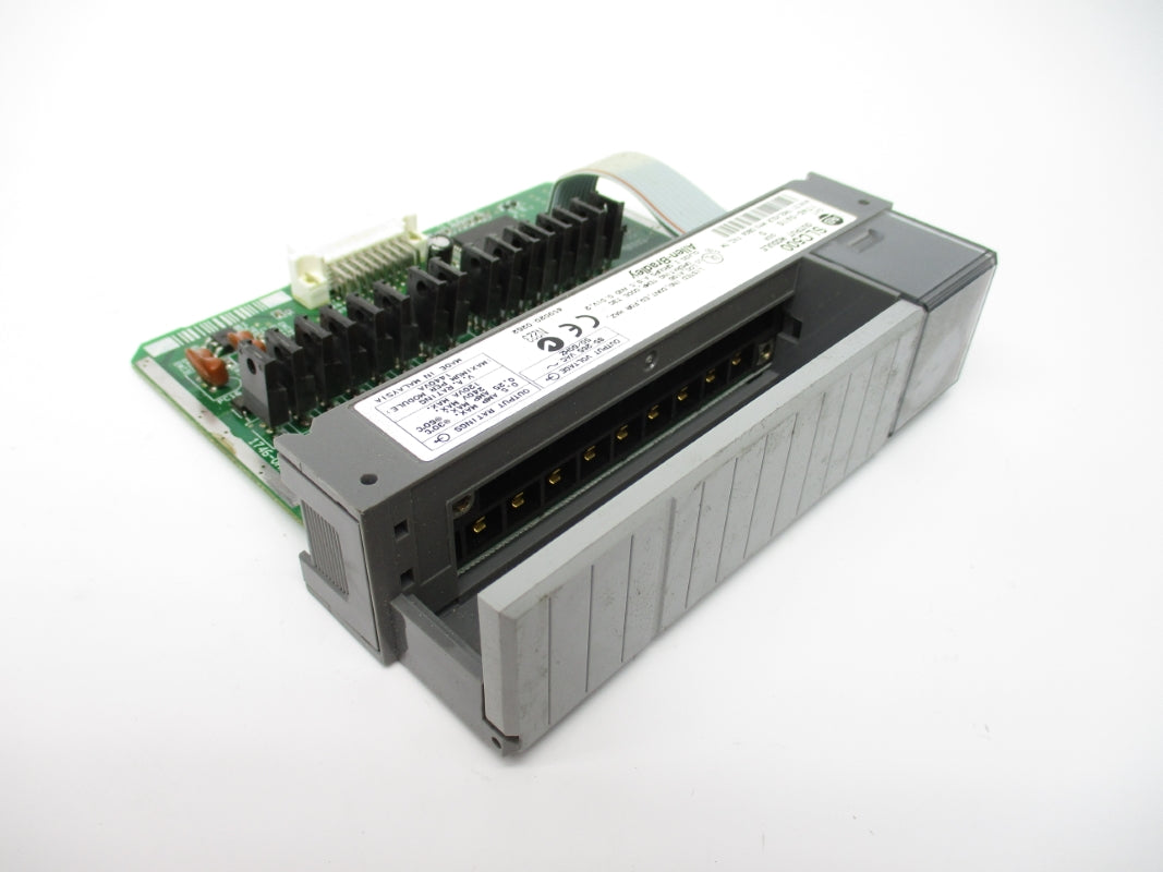 ALLEN BRADLEY 1746-OA16 SER. D 85-265VAC (NO TERMINAL) NSNP