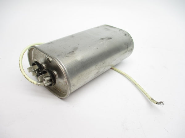 AEROVOX 3726-MF 525VAC UNMP