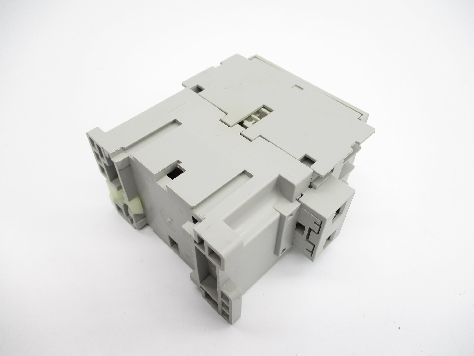 ALLEN BRADLEY 100-C23VA10 SER. C 230/240V (BR/WH) NSMP