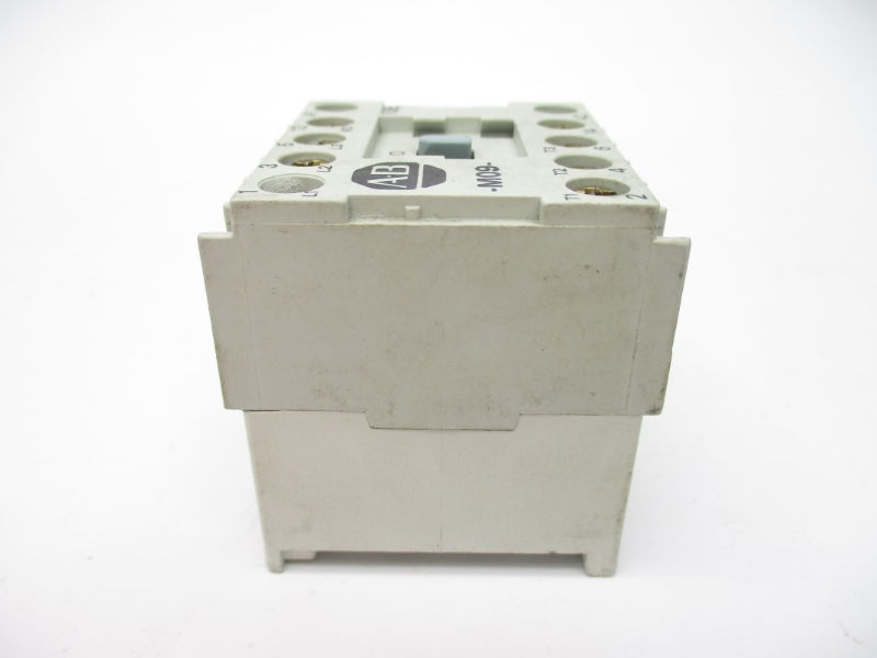 ALLEN BRADLEY 100-MO9ND3 SER. A 110/120V 16A NSNP