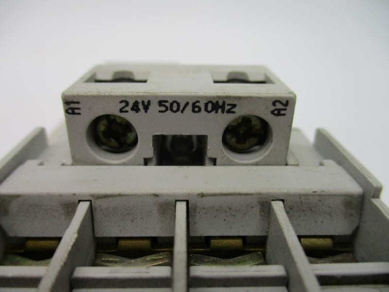 ALLEN BRADLEY 100-C12J SER. A 24V 25A NSNP