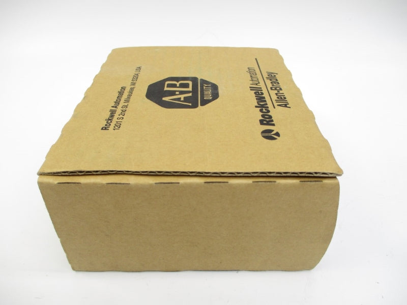 ALLEN BRADLEY 1769-OA16 SER. A F/W 3.1 120/240VAC DATE: 2020 NSFS