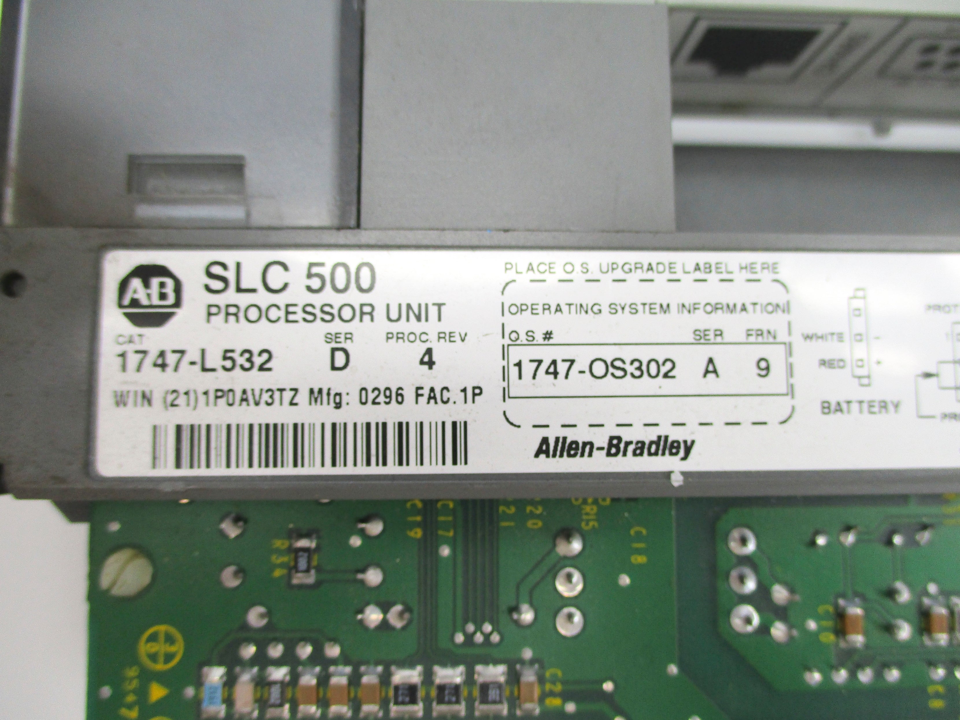ALLEN BRADLEY 1747-L532 SER. D F/W 9 24VDC (NO KEY) NSNP