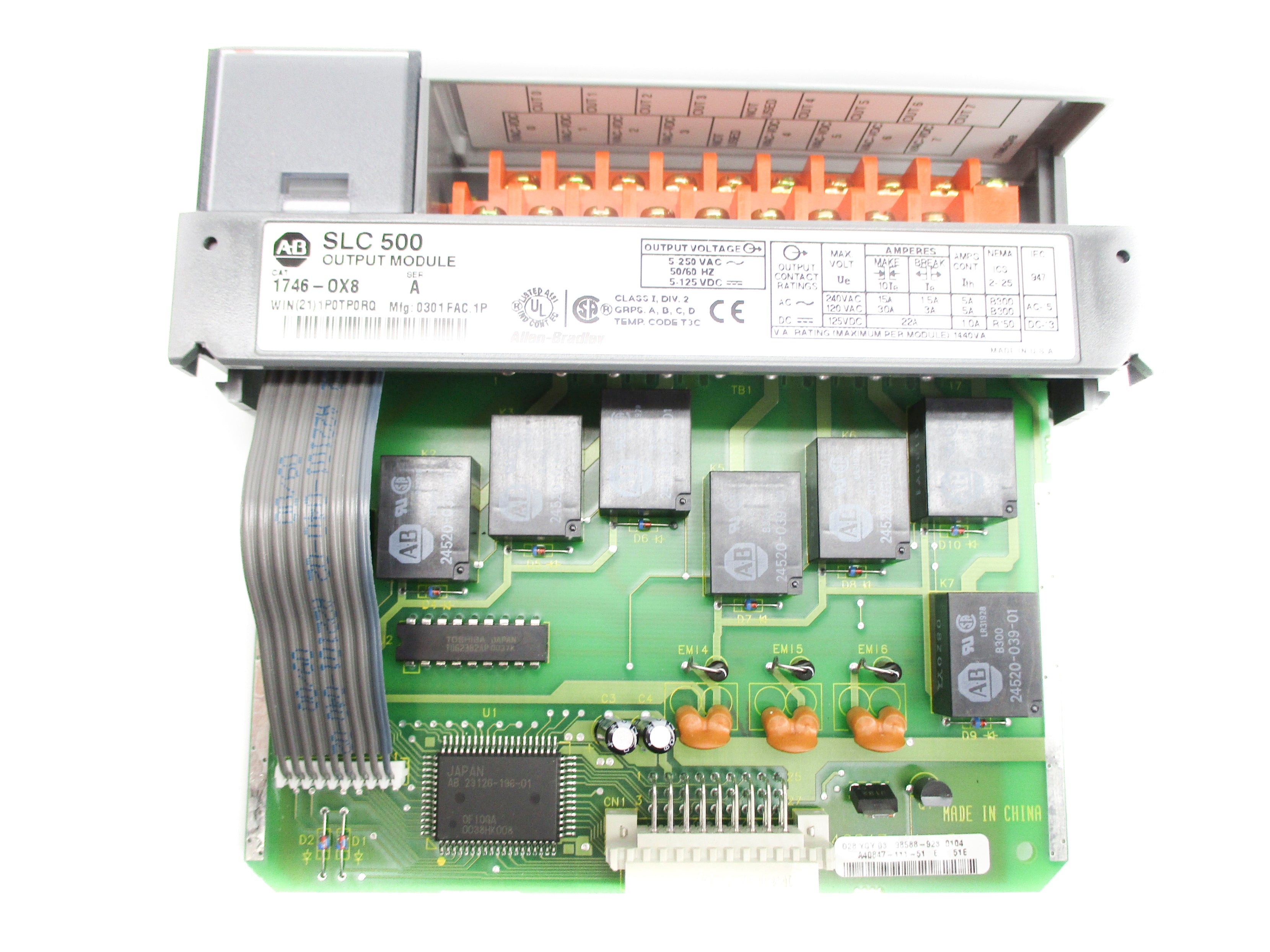 ALLEN BRADLEY 1746-OX8 SER. A 5-250VAC 15A NSMP