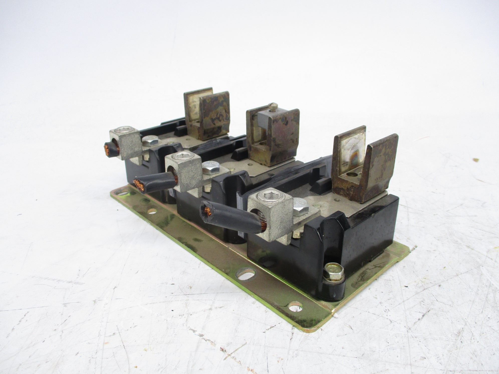 ALLEN BRADLEY 1494V-FS200 SER. A (AS PICTURED) UNMP