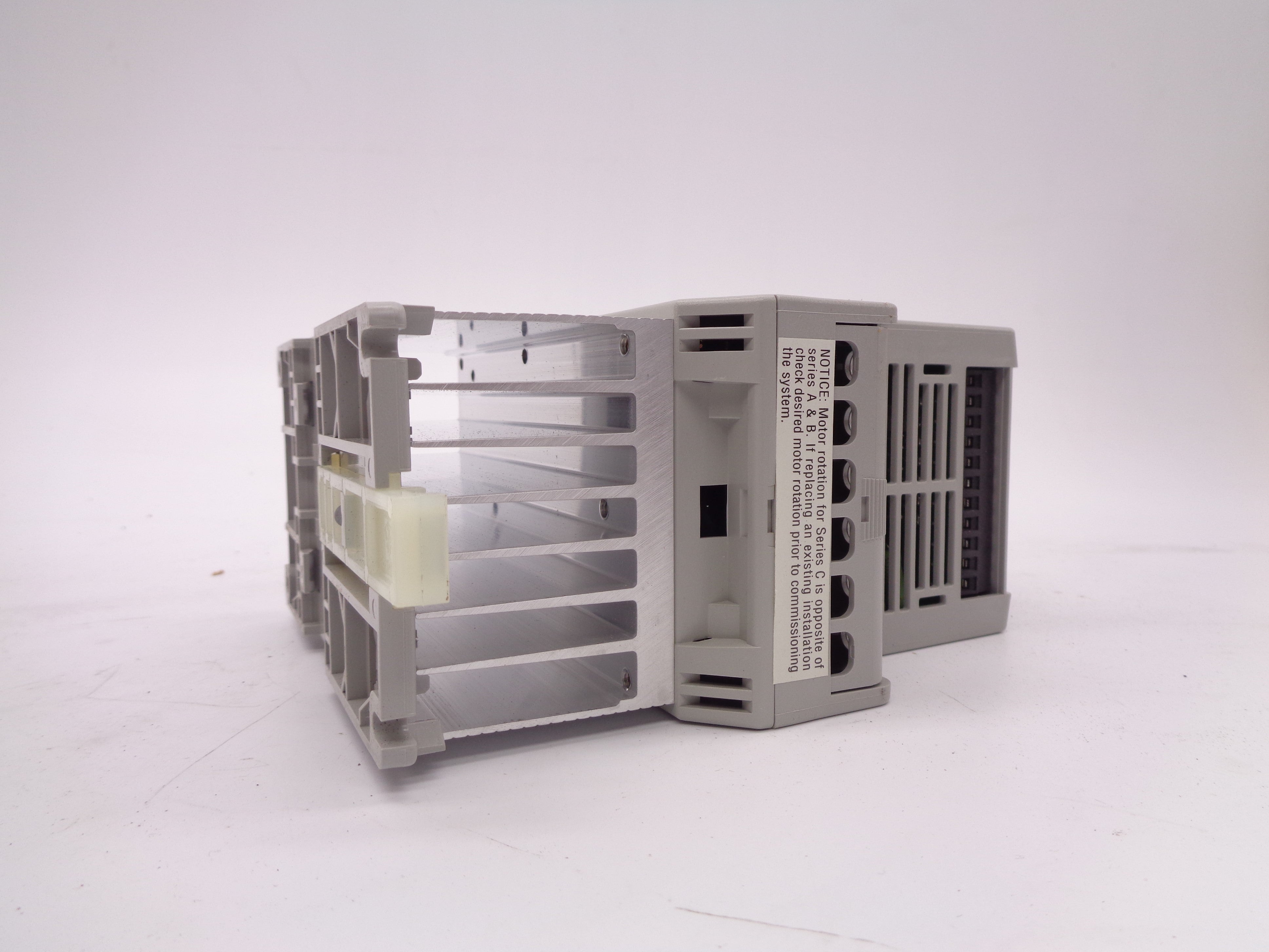 ALLEN BRADLEY 160-BA02NPS1 SER. C F/W 7.06 380-460V 2.0A (BR/WH) NSMP