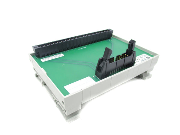 ALLEN BRADLEY 1492-RIFM20F SER. B (BR/WH) NSMP