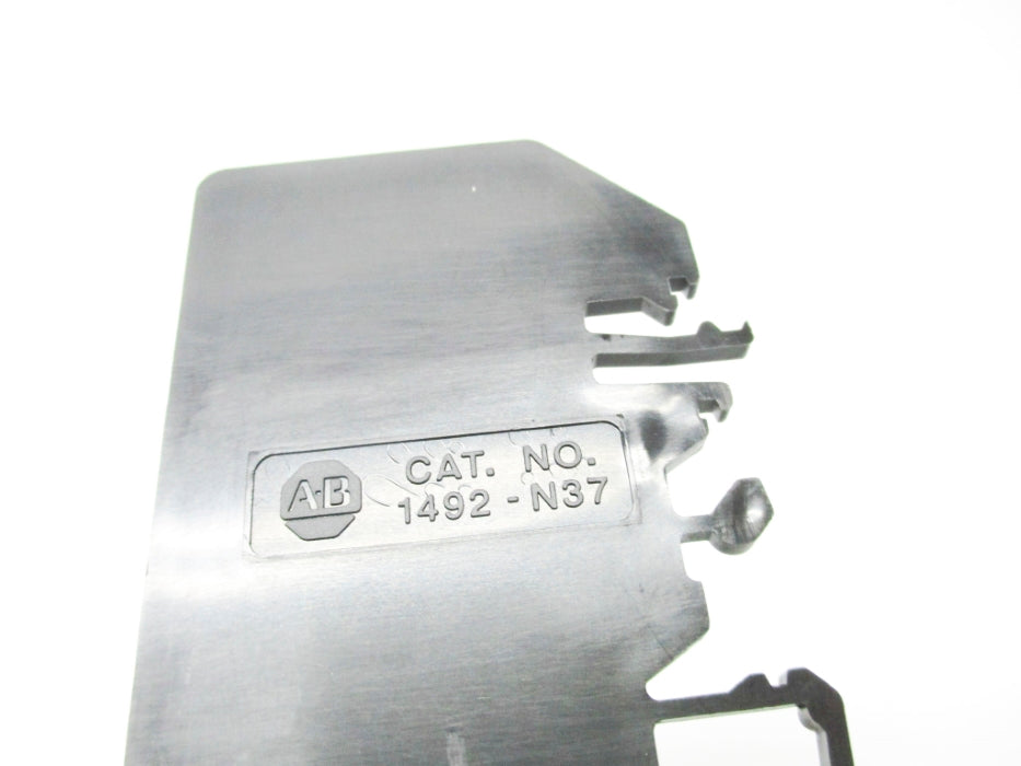 ALLEN BRADLEY 1492-N37 SER. B (PKG OF 50) (WH) NSMP