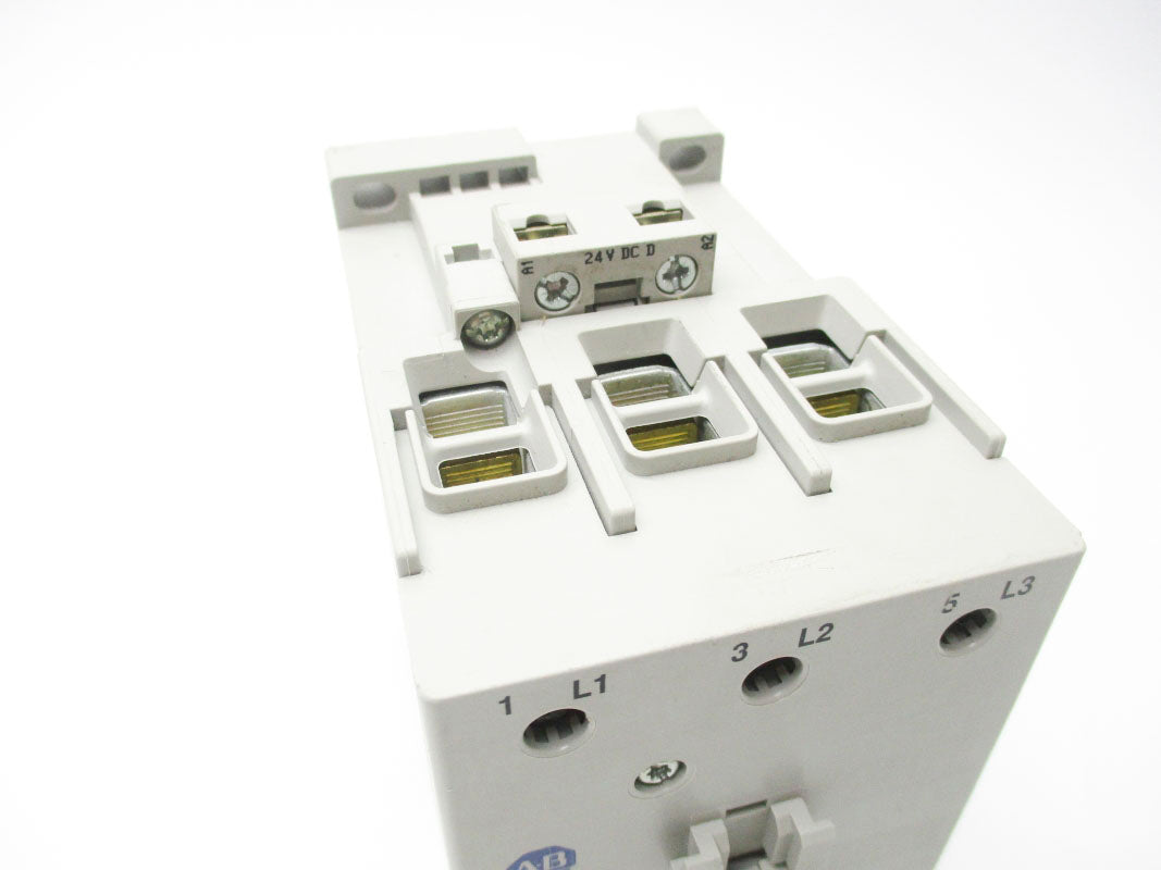 ALLEN BRADLEY 100-C72DJ00 SER. B 24VDC 72A (AS PICTURED) NSNP