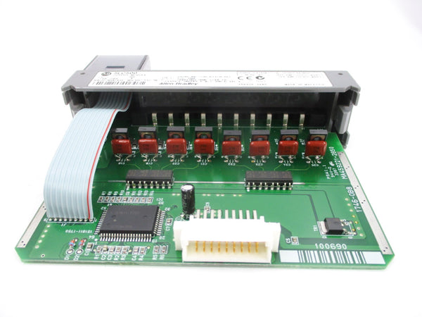 ALLEN BRADLEY 1746-OB8 SER. A 50VDC NSMP