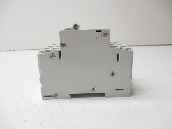 ALLEN BRADLEY 1492-CB3G050 SER. C NSNP