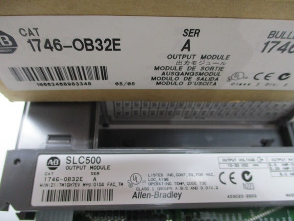 ALLEN BRADLEY 1746-OB32E SER. A 10-30VDC NSMP