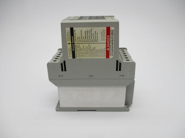 ALLEN BRADLEY 160-BA04NPS1 SER. C F/W 7.06 380-460V 4.6A UNMP