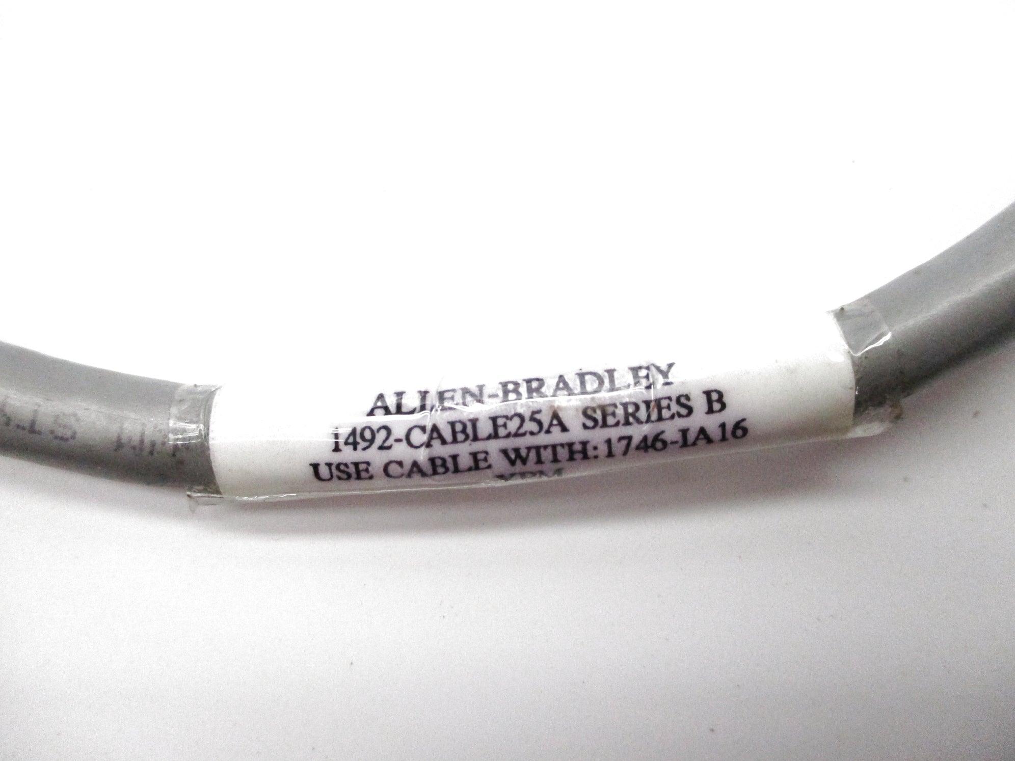 ALLEN BRADLEY 1492-CABLE25A SER. B UNMP