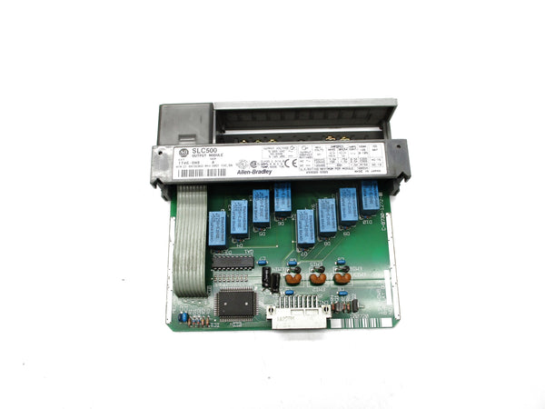 ALLEN BRADLEY 1746-OW8 SER. A 10-250VAC UNMP