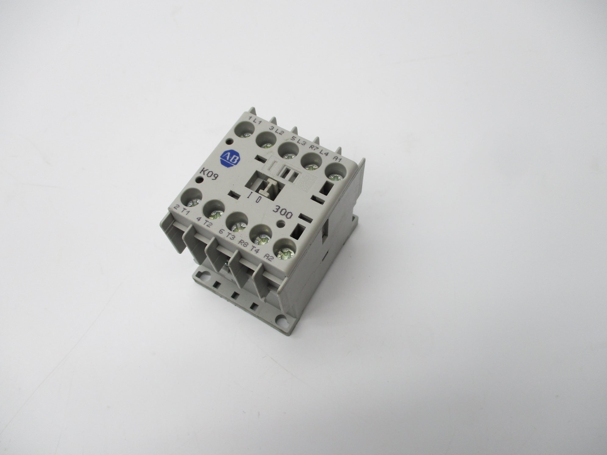 ALLEN BRADLEY 100-K09J300 SER. A 24VDC NSNP