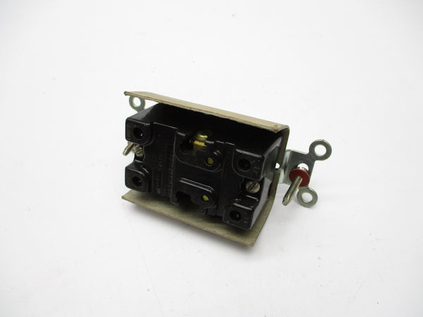 HUBBELL 1382-15A NSNP
