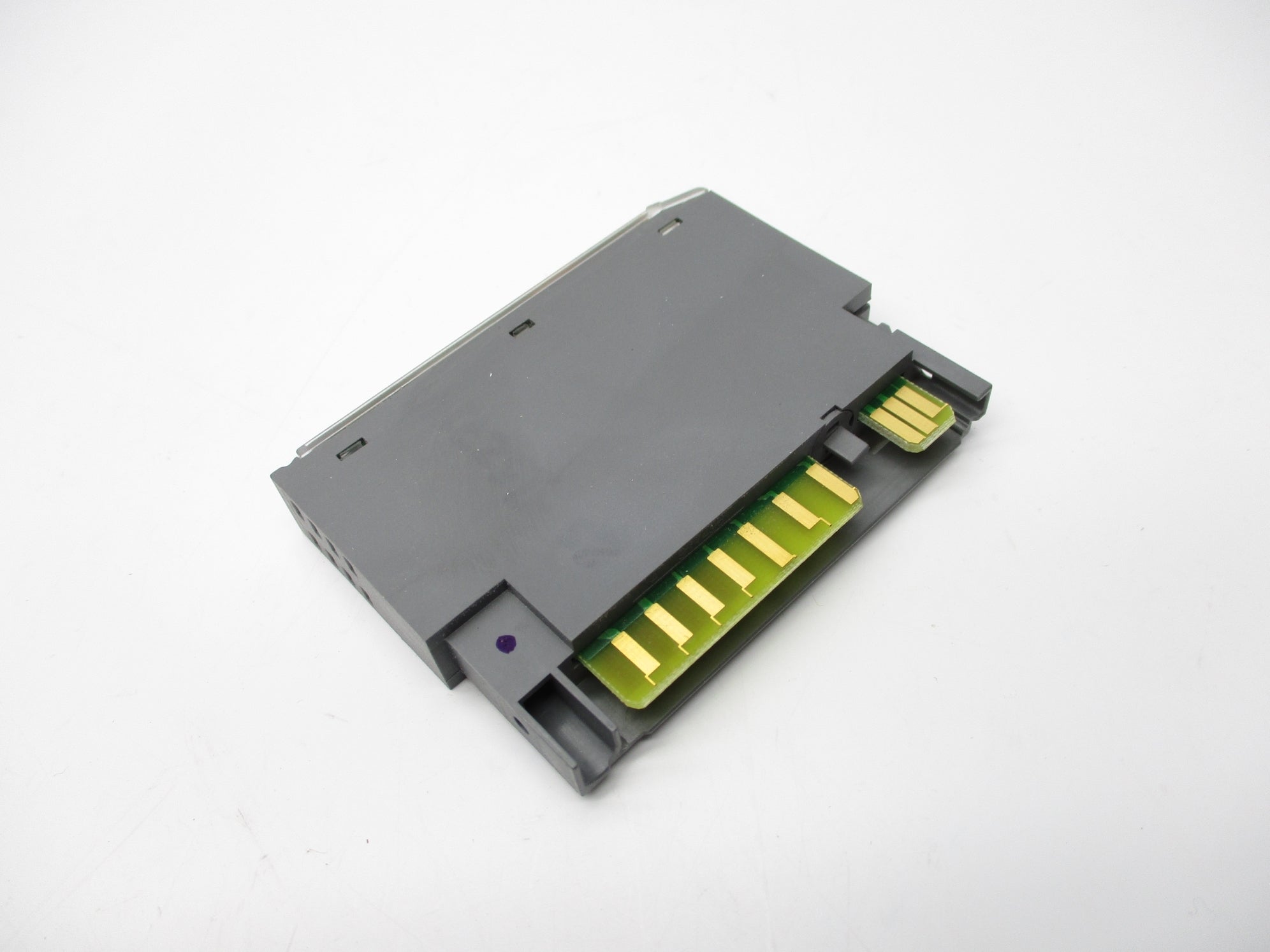 ALLEN BRADLEY 1734-OW2 SER. C F/W 3.022 125/240VAC 2A NSMP