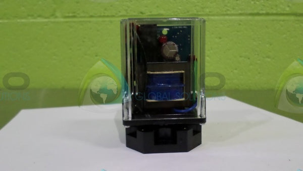 WARRICK CONTROLS 16MG1A0 W/ RB08-PC RELAY W/ RELAY SOCKET  NSNP