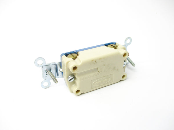 HUBBELL 1202 277VAC 15A NSMP