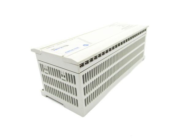 ALLEN BRADLEY 1761-L32BWA SER. E F/W 1.0 24VDC NSNP