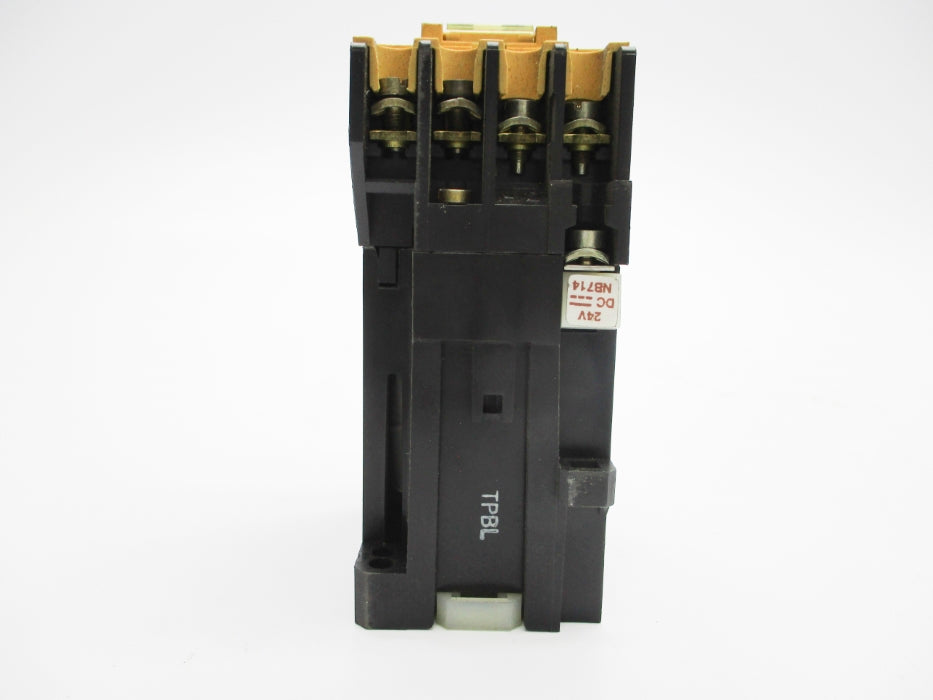 ALLEN BRADLEY 100-A09NZJ3 SER. B 24VDC UNMP