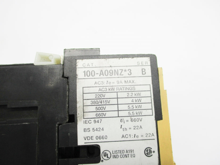 ALLEN BRADLEY 100-A09NZJ3 SER. B 24VDC UNMP