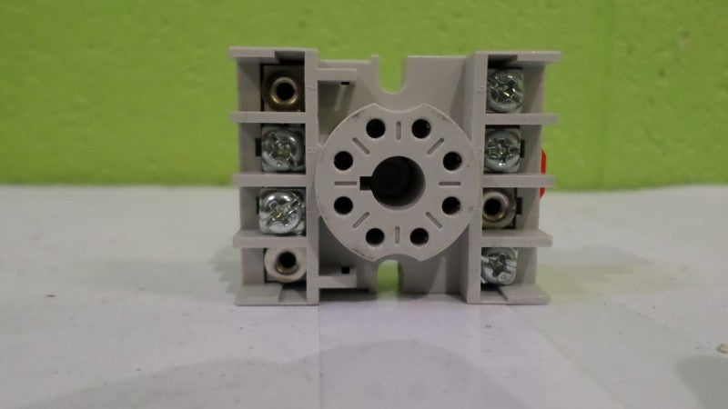 DAYTON 5X852N RELAY SOCKET  UNMP