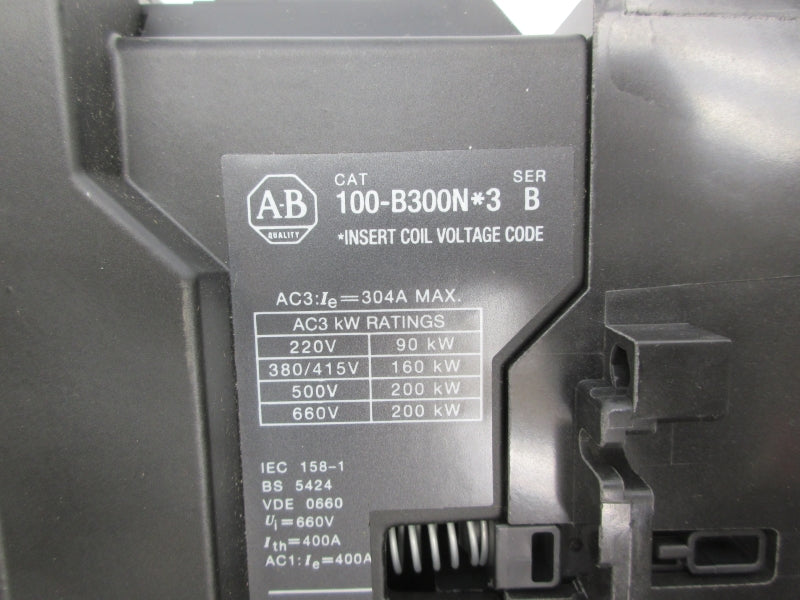 ALLEN BRADLEY 100-B300ND3 SER. B 110/120V 304A NSNP