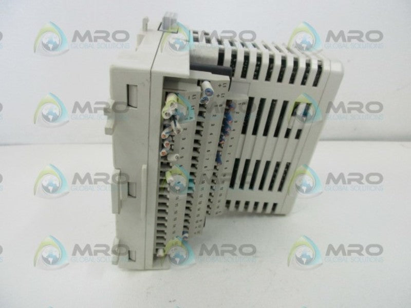 ABB D0810 OUTPUT MODULE (AS PICTURED)  UNMP