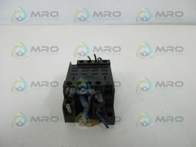 OMRON PTF14A-E RELAY SOCKET  UNMP
