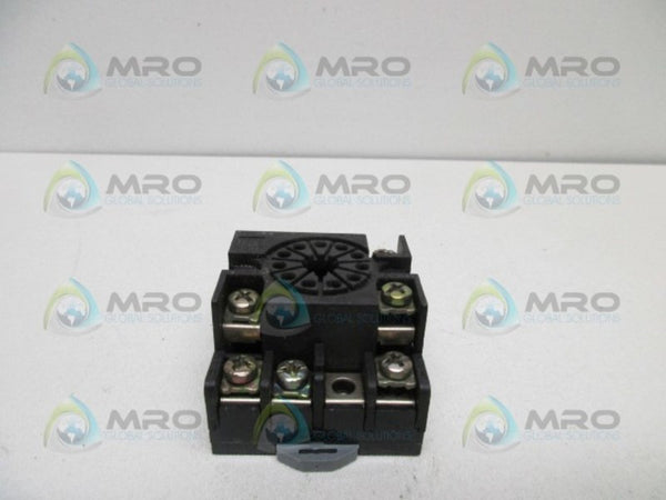FINDER 90.17 RELAY SOCKET  UNMP