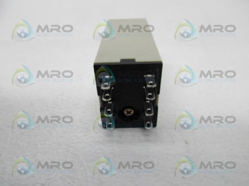 OMRON H3Y-2 TIMING RELAY  UNMP