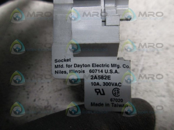 DAYTON 2A582E RELAY SOCKET  UNMP
