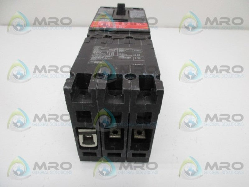 SIEMENS CED63B090 CIRCUIT BREAKER  UNMP