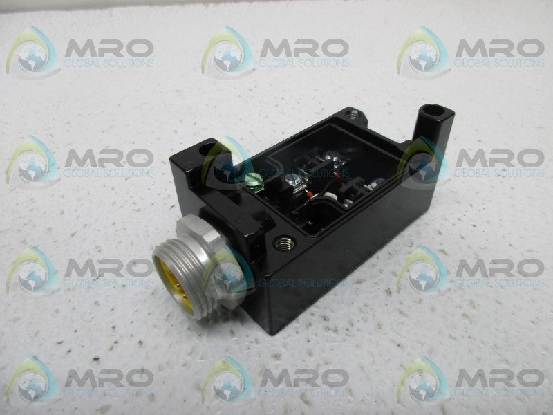 PEPPERL & FUCHS MPB22 PHOTO AUTOMATION SENSOR  NSMP