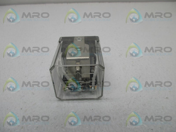 CUTLER HAMMER D5PR3P SER.A2 PLUG IN RELAY  UNMP