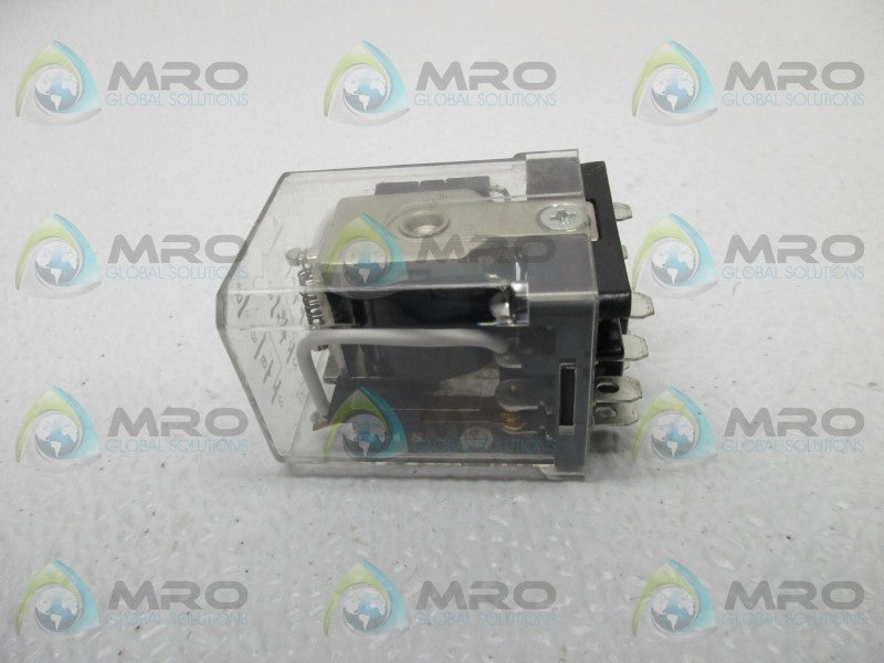 CUTLER HAMMER D5PR3P SER.A2 PLUG IN RELAY  UNMP